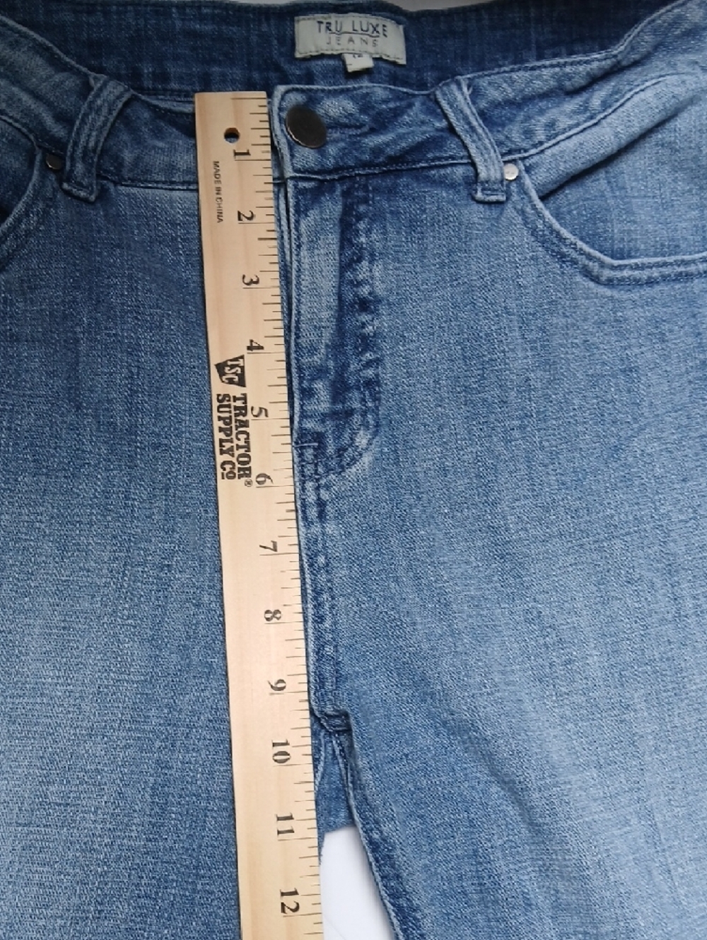 Tru Luxe Embroidered Floral Light Blue Women's Crop Jeans with Lace Trim Size 12 - Picture 11 of 14